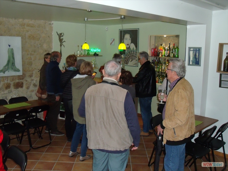 Le bar à dégustation de l'absinthe